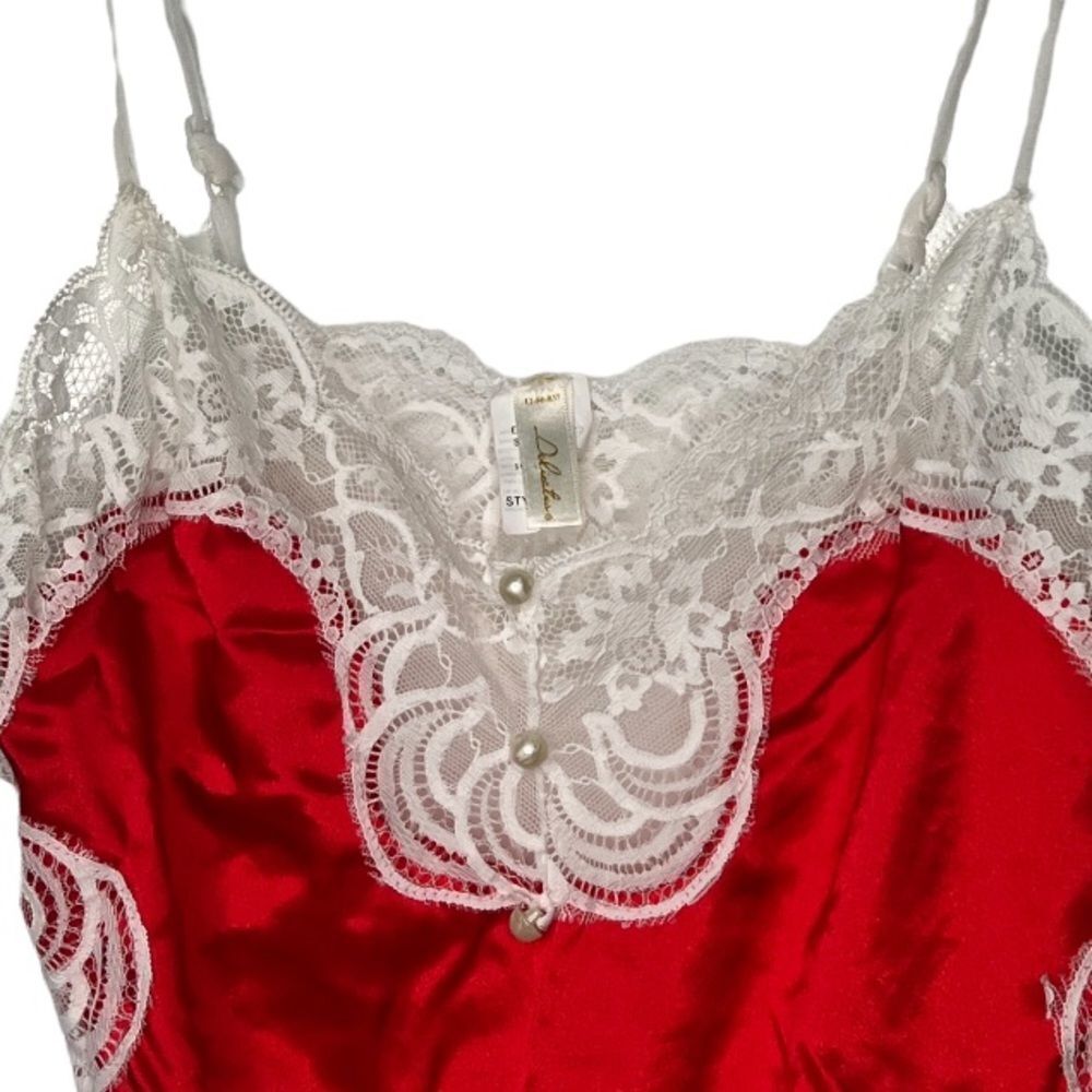 Vintage Delicates Negligee - Picture 2 of 7
